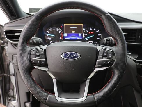 Used 2022 Ford Explorer ST-Line w/ Class IV Trailer Tow Package image 17