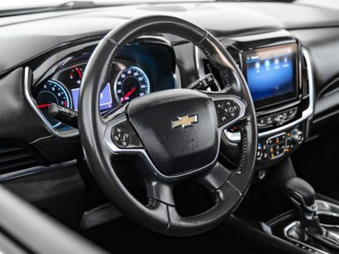 Used 2021 Chevrolet Traverse LT AWD/4WD image 13