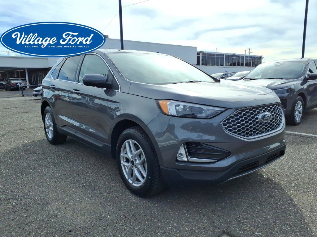 Certified 2024 Ford Edge SEL w/ Convenience Package AWD/4WD image 4
