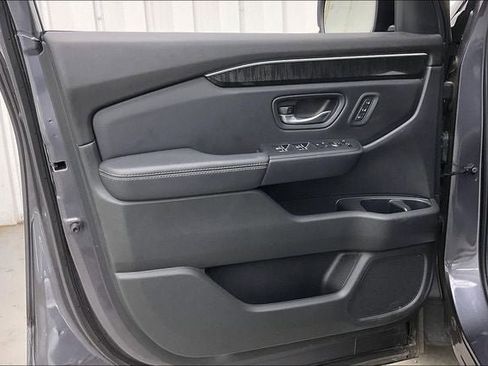 Certified 2024 Honda Pilot Elite image 21