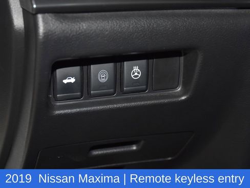 Used 2019 Nissan Maxima SR w/ Premium Package FWD image 9