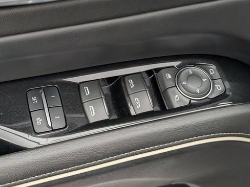 Used 2023 Cadillac Escalade Sport AWD/4WD image 12