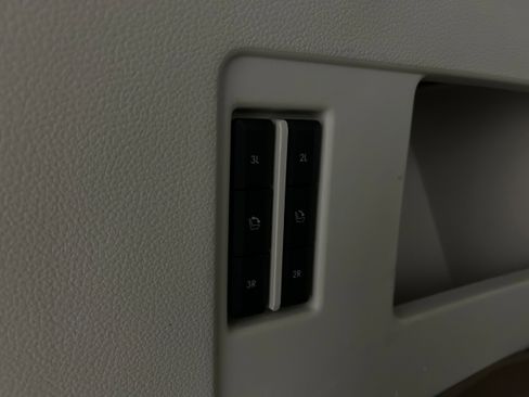 Used 2018 Lincoln Navigator L Black Label w/ Cargo Package image 36