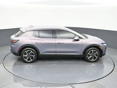 New 2026 Chevrolet Equinox EV LT image 56