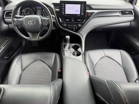Used 2024 Toyota Camry SE FWD image 10