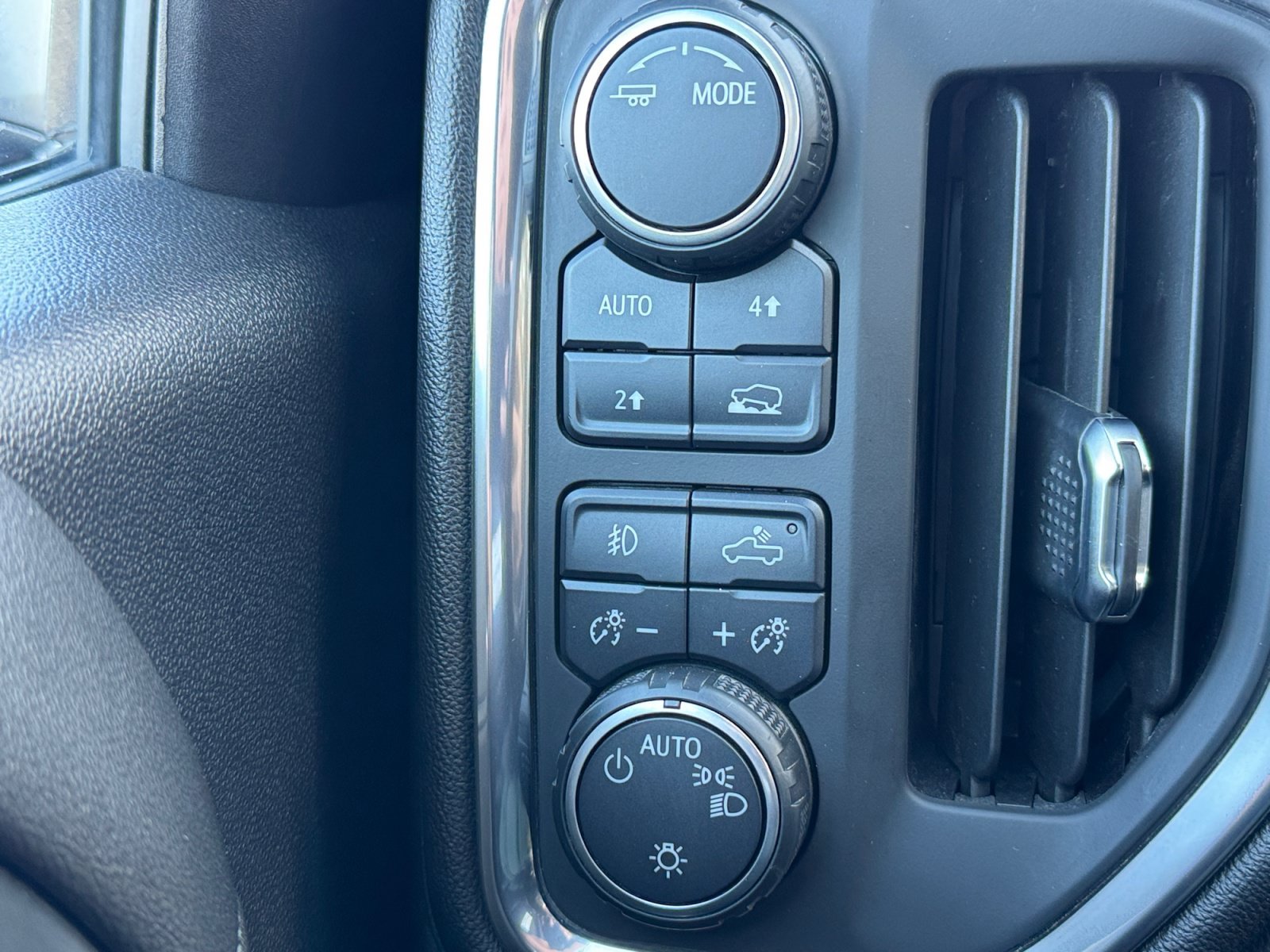 Used 2021 Chevrolet Silverado 1500 RST w/ All Star Edition Plus AWD/4WD image 17