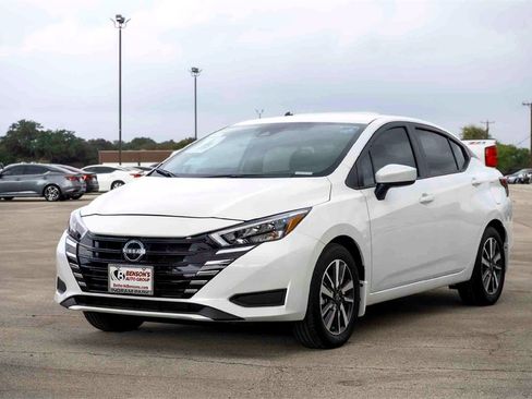 New 2025 Nissan Versa SV w/ Trunk Package image 6