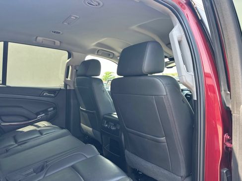 Used 2018 GMC Yukon SLT w/ HD Trailering Package AWD/4WD image 34