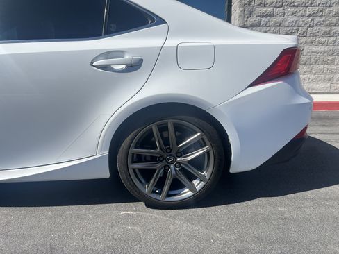 Used 2019 Lexus IS 300 F Sport w/ F Sport Package AWD/4WD image 5