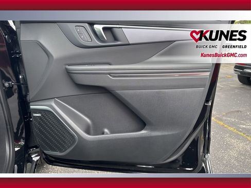 New 2026 Buick Enclave Sport Touring w/ LPO, Floor Liner Package image 61