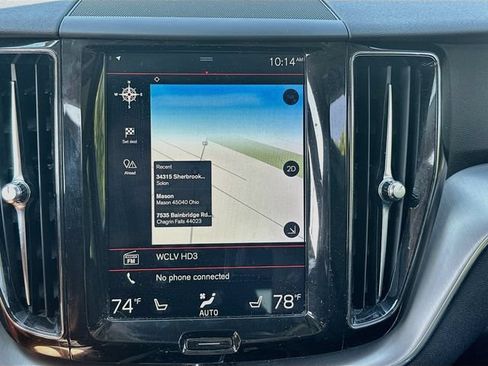 Used 2018 Volvo XC60 T5 Momentum w/ Vision Package AWD/4WD image 14