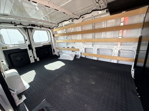 Used 2025 Ford Transit 250 Low Roof w/ Exterior Upgrade Package RWD image 21
