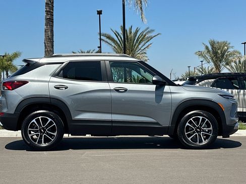 New 2026 Chevrolet TrailBlazer LT w/ Driver Confidence Package FWD image 3