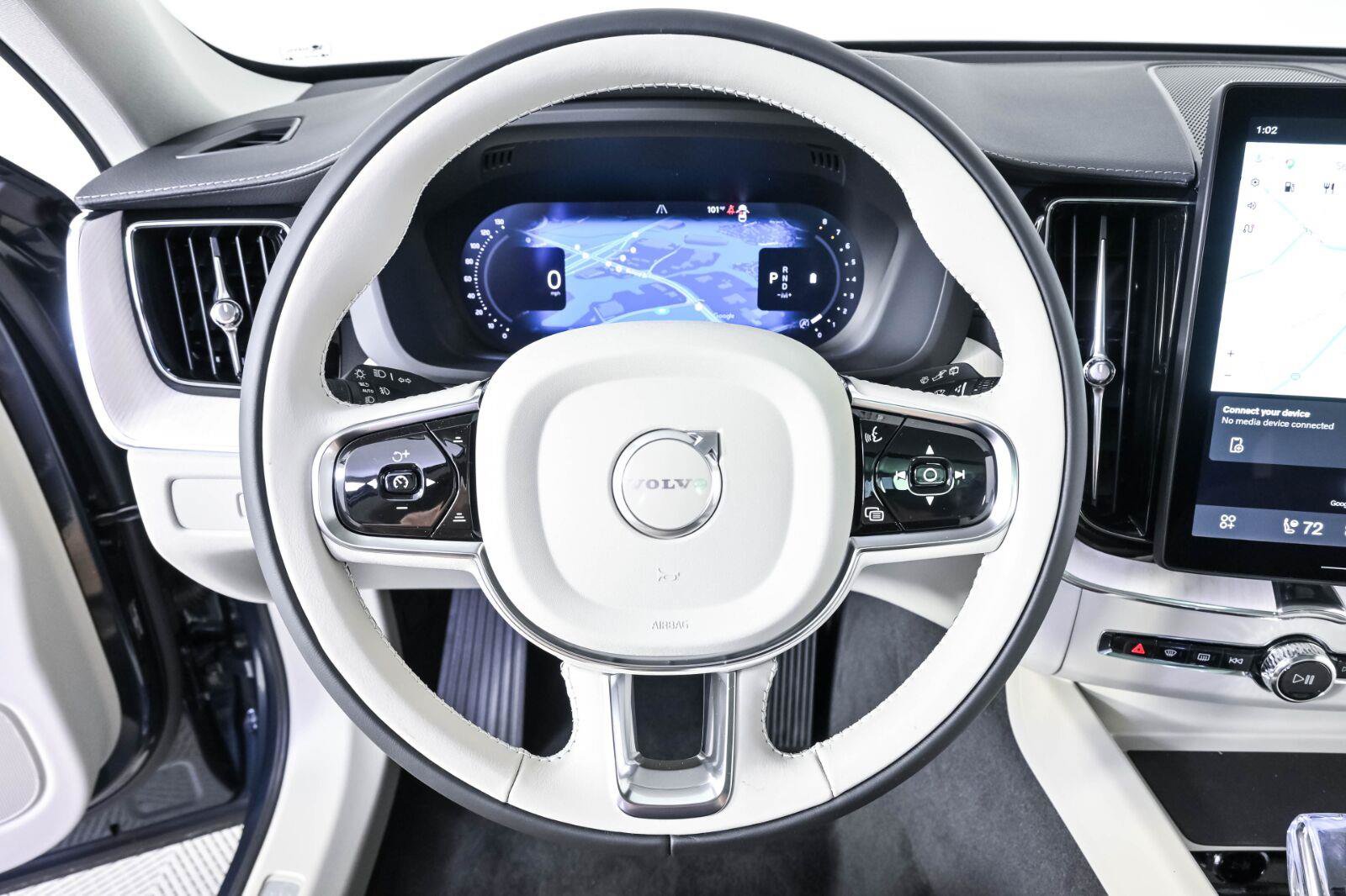 Used 2027 Volvo XC60 B5 Ultra AWD/4WD image 9