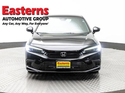 Used 2023 Honda Civic Sport image 2