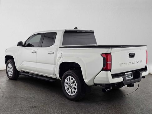 Used 2024 Toyota Tacoma SR5 RWD image 5