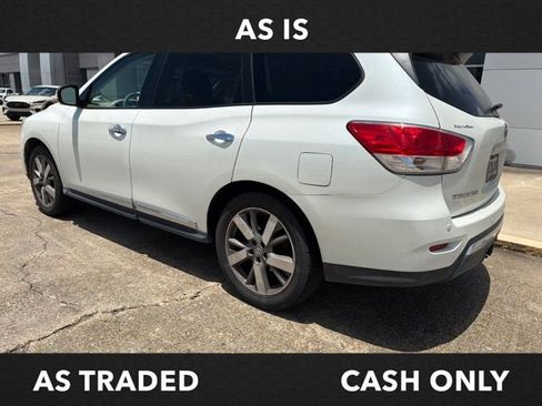 Used 2015 Nissan Pathfinder Platinum FWD image 5