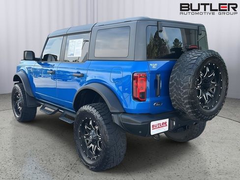 Used 2022 Ford Bronco Black Diamond w/ Sasquatch Package image 4