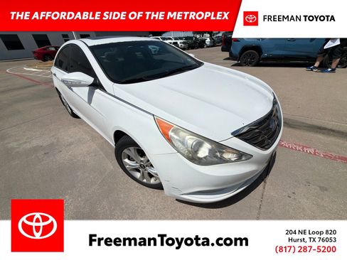 Used 2011 Hyundai Sonata Limited w/ Navigation Pkg 5 FWD image 1