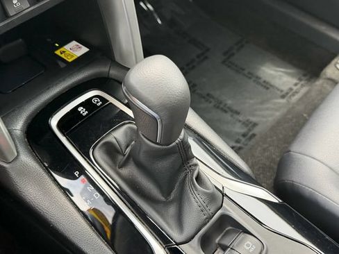Certified 2023 Toyota Corolla Cross XLE w/ Convenience Package FWD image 27