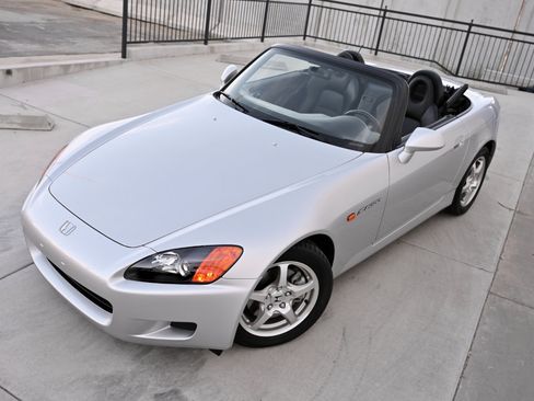 Used 2002 Honda S2000 image 36
