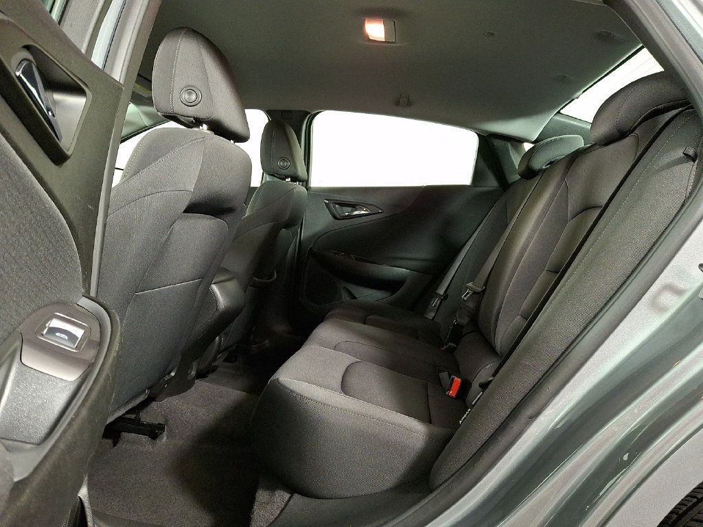 Used 2024 Chevrolet Malibu RS FWD image 13