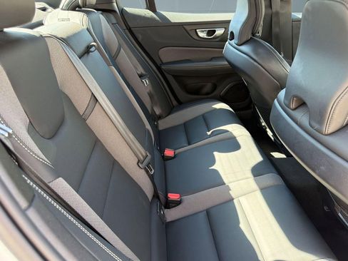 Used 2023 Volvo S60 B5 Ultimate w/ Protection Package Premier FWD image 29