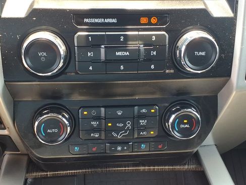 Used 2020 Ford F350 Lariat AWD/4WD image 8