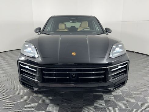 Used 2026 Porsche Cayenne image 6