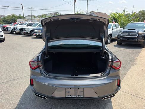 Used 2023 Acura TLX SH-AWD w/ Advance Package image 4