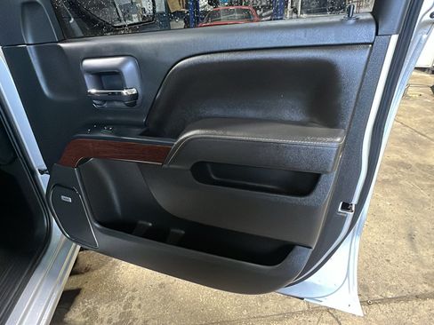 Used 2017 GMC Sierra 1500 SLT w/ SLT Premium Package AWD/4WD image 19