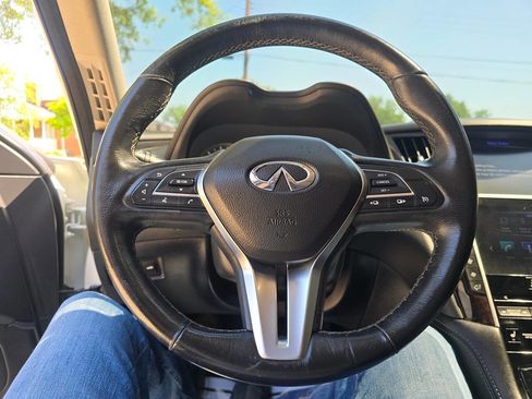 Used 2018 INFINITI Q50 Luxe w/ Essential Package (3.0T Luxe) AWD/4WD image 27