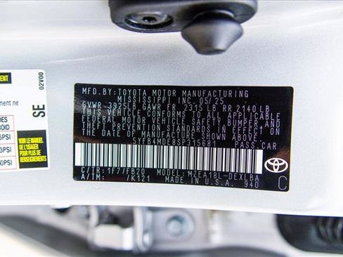 Used 2025 Toyota Corolla LE FWD image 26