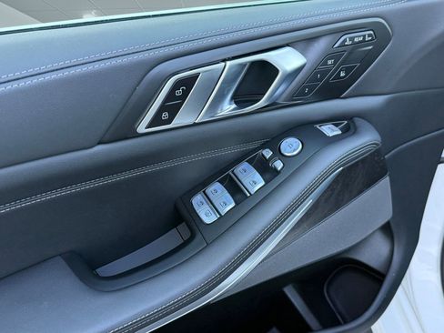 Certified 2023 BMW X7 xDrive40i w/ Premium Package image 20