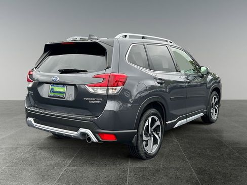 Used 2024 Subaru Forester Touring w/ POP Package 3 AWD/4WD image 9
