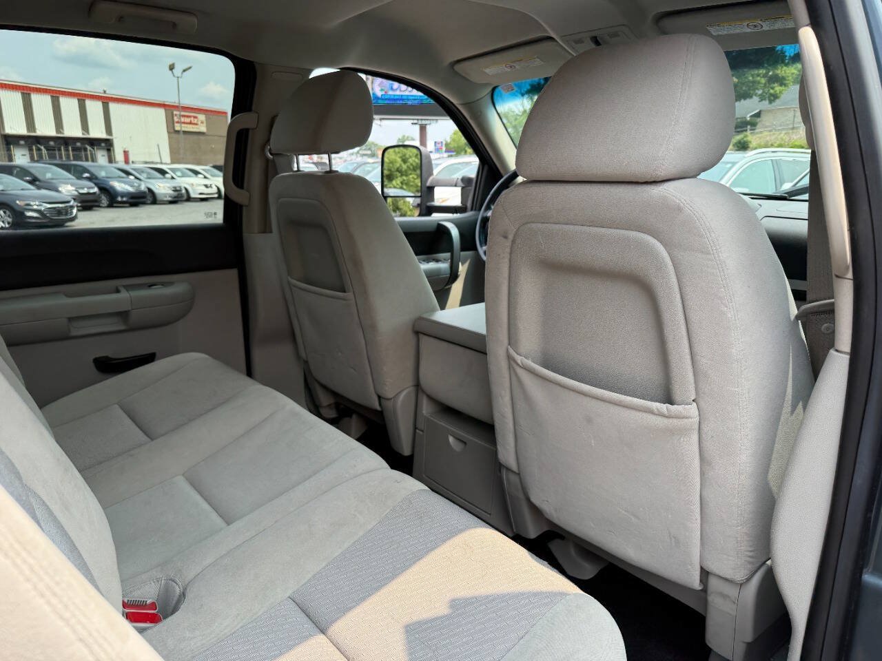 Used 2009 Chevrolet Silverado 2500 LT AWD/4WD image 31