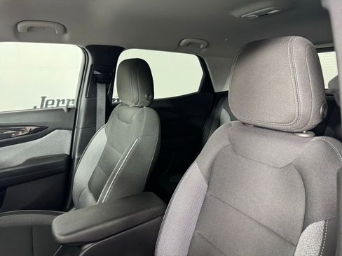 Used 2025 Chevrolet TrailBlazer LT AWD/4WD image 10