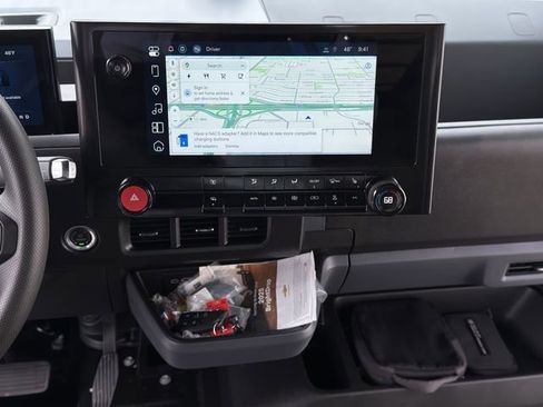 Used 2025 Chevrolet Brightdrop 600 w/ Power Door Package image 15