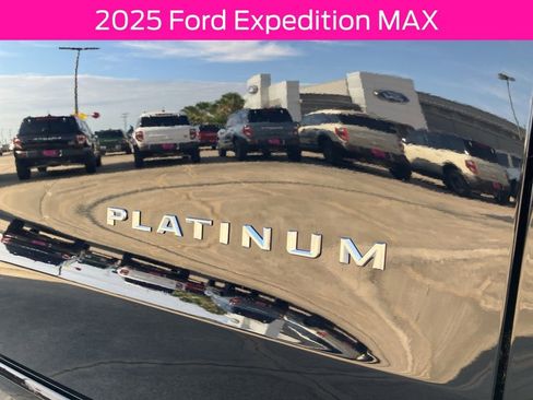New 2025 Ford Expedition Max Platinum w/ Platinum Ultimate Package AWD/4WD image 10