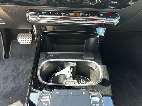 Used 2022 Mercedes-Benz CLA 250 image 19