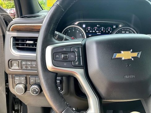 Used 2021 Chevrolet Tahoe Premier w/ Premium Package AWD/4WD image 14