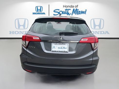 Certified 2022 Honda HR-V LX image 6
