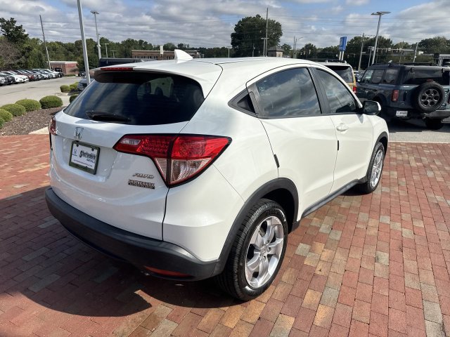 Used 2018 Honda HR-V LX image 36