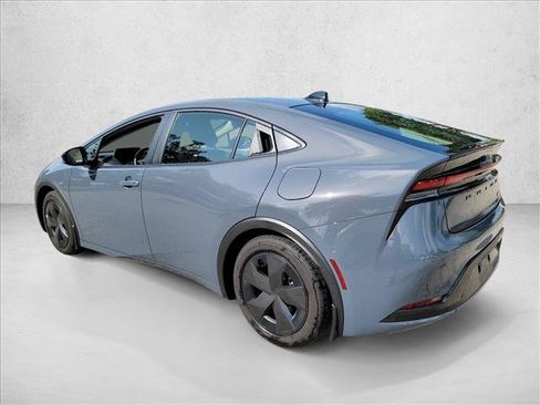 Used 2026 Toyota Prius LE FWD image 7