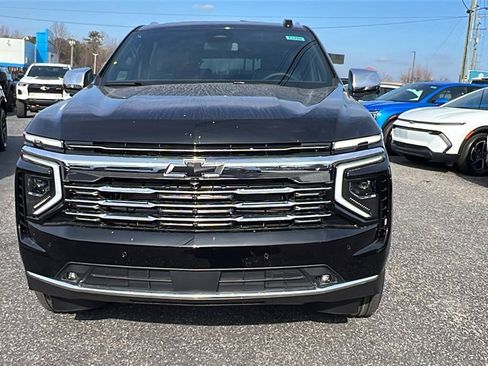 New 2026 Chevrolet Suburban Premier w/ Sun And Tow Package image 2