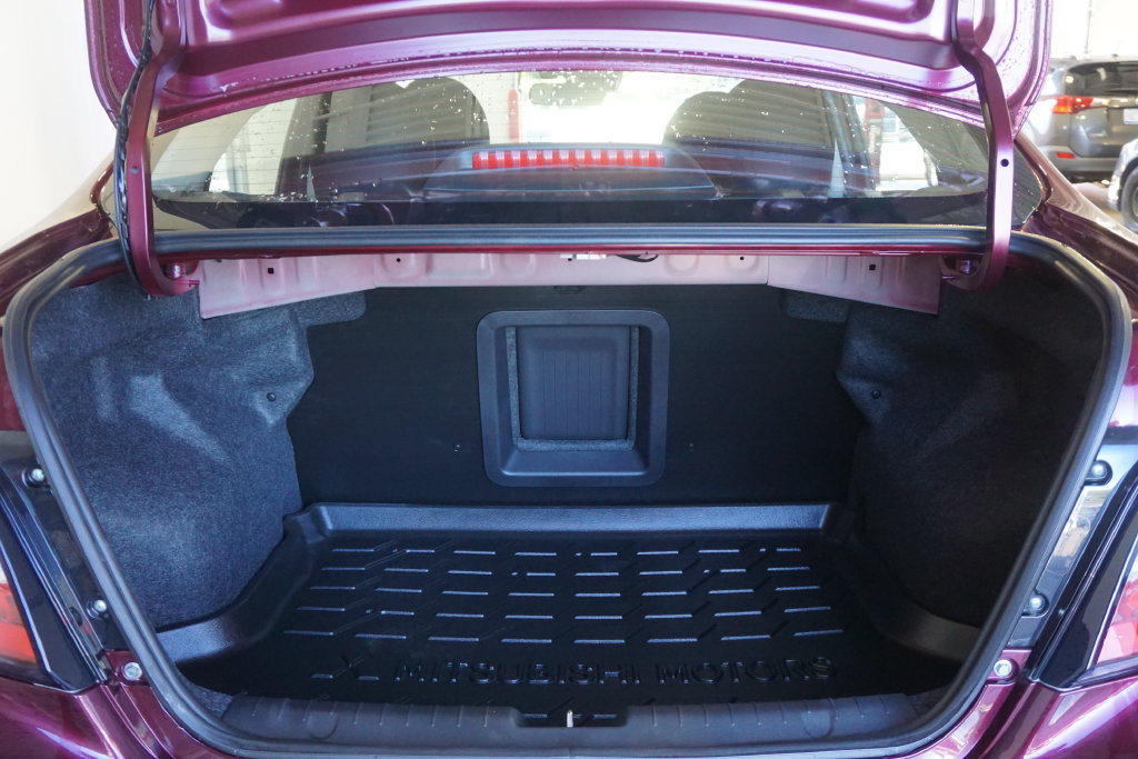 Used 2024 Mitsubishi Mirage G4 SE FWD image 13