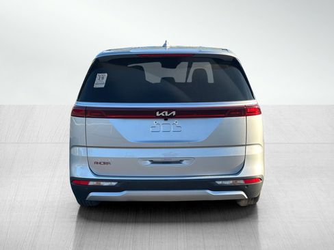 Used 2023 Kia Carnival LX FWD image 6