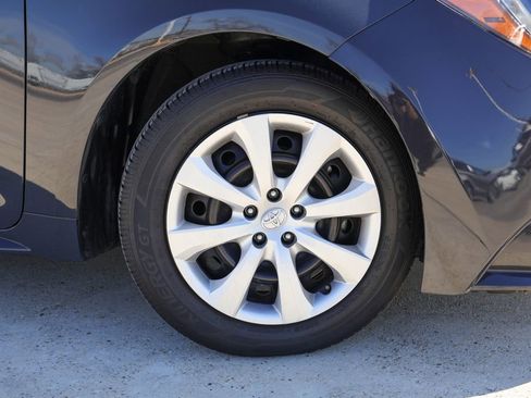 Used 2024 Toyota Corolla LE image 25