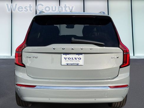 Used 2025 Volvo XC90 B6 Plus image 6