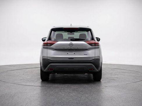 Used 2025 Nissan Rogue SV AWD/4WD image 7